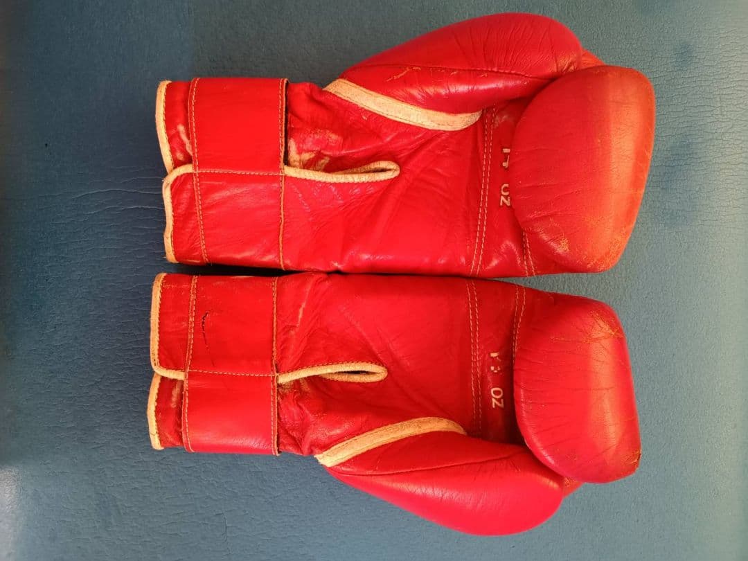 値下↘デス。14オンスのWinning赤です！安心BIGグローブ！ 値下↘デス。14オンスのWinning赤です！安心BIGグローブ！ 値下↘デス