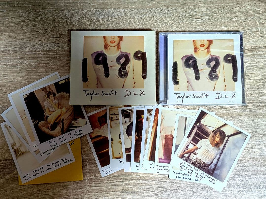 Taylor Swift 1989 D.L.X. CD フォトカード13枚付き - メルカリ