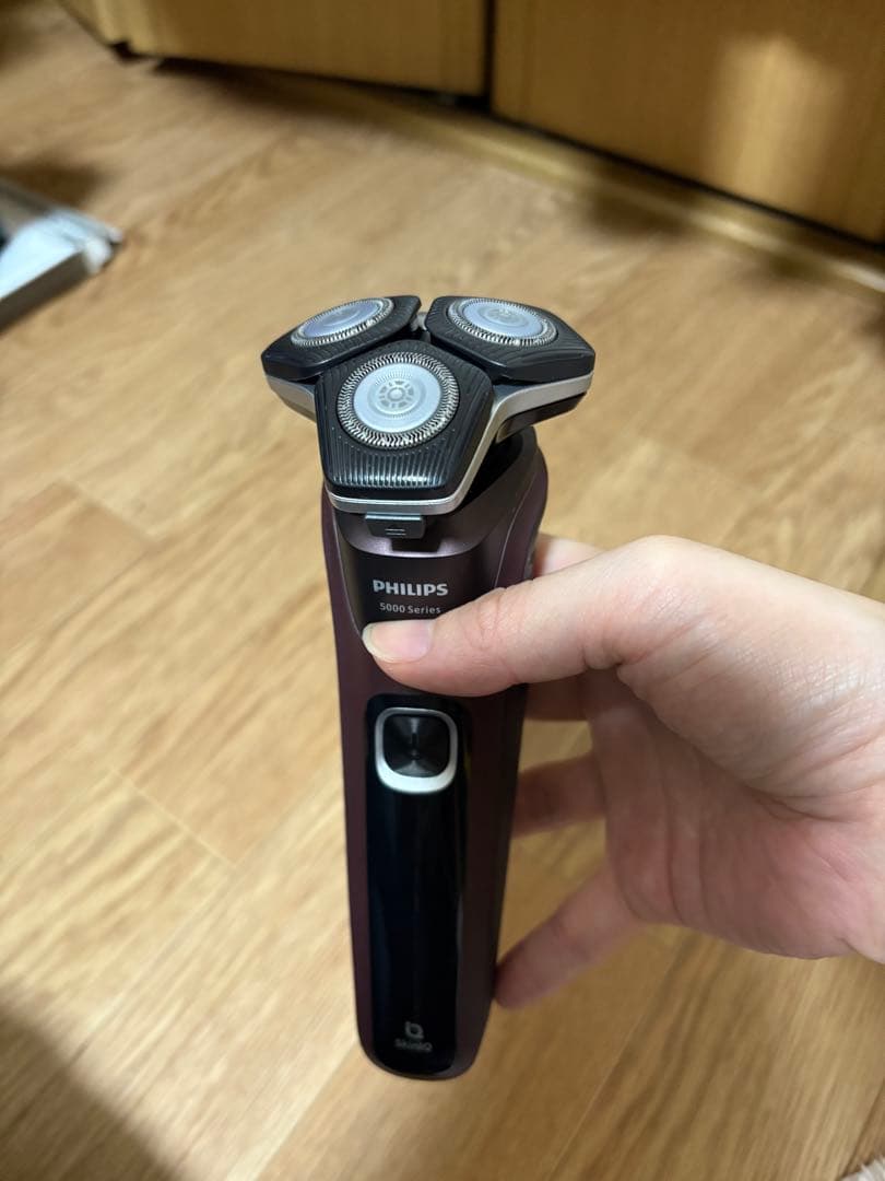 @値下げ中　PHILIPS 1000シリーズ メンズシェーバー Amazon | フィリップス 1000シリーズ 電気シェーバー ・シャープな剃り