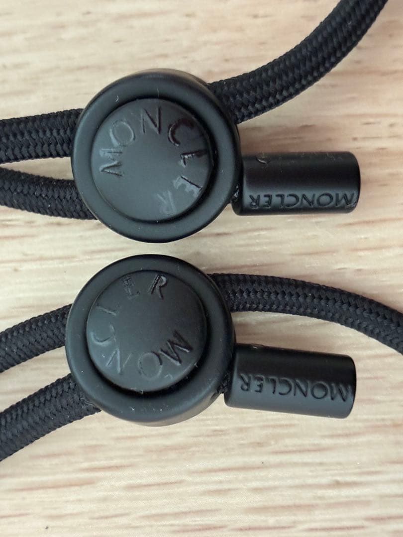 MONCLER Teck phoneショルダーバッグ - メルカリ