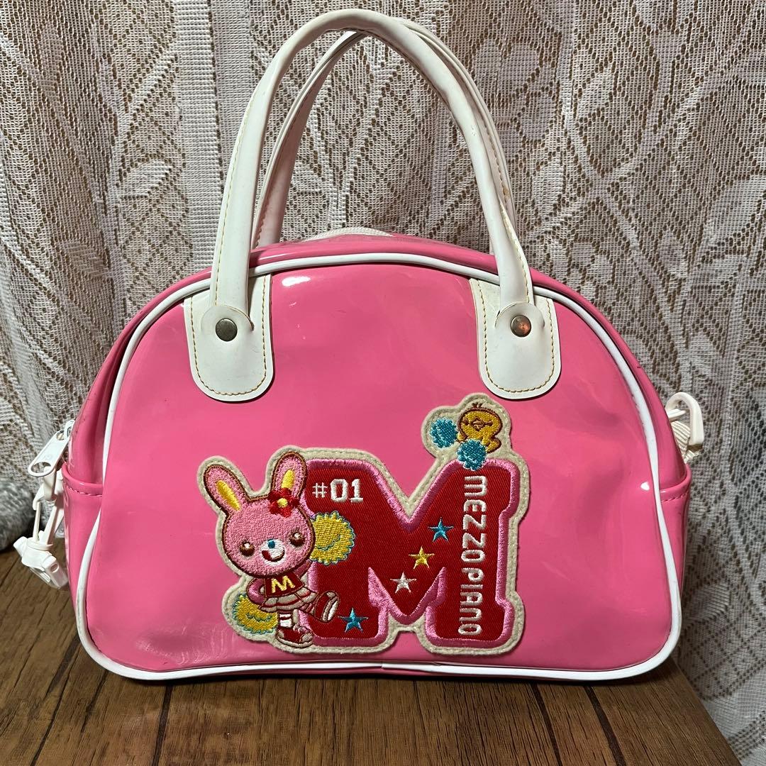 メゾピアノ みみちゃん エナメルバッグ ピンク色 ショルダーバッグ