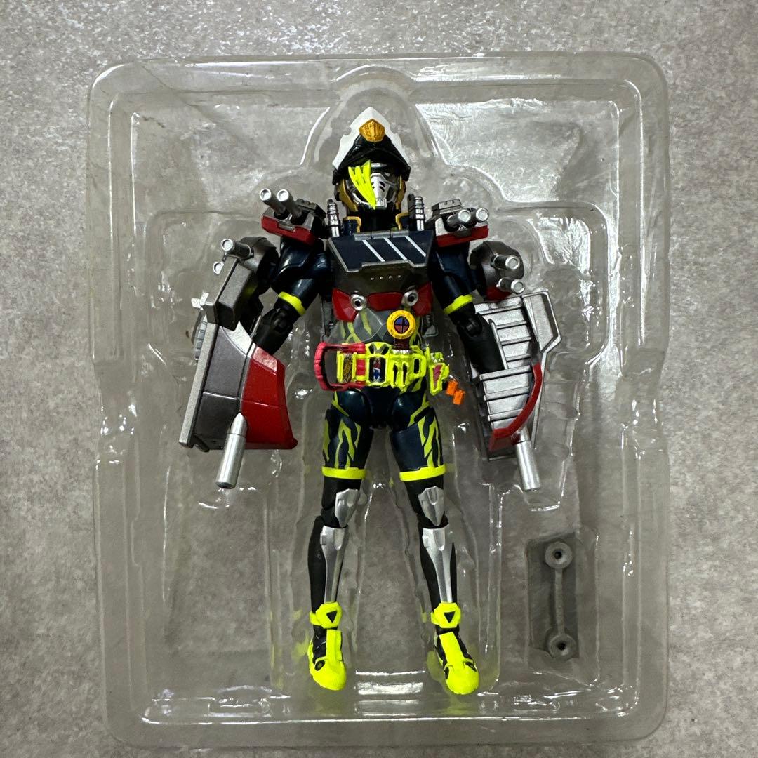 S.H.Figuarts 仮面ライダースナイプ ゲンム フィギュア