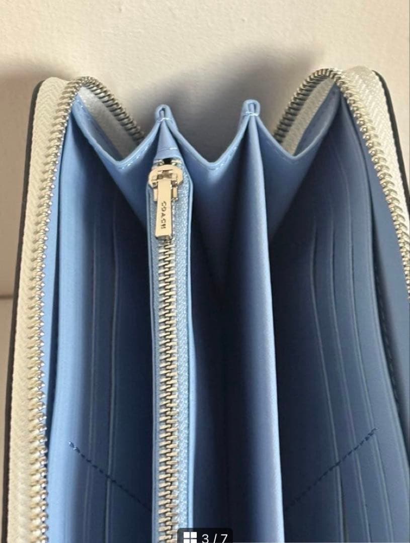 COACH 長財布 ロゴ入りホワイト/ネイビー【新品】 - メルカリ
