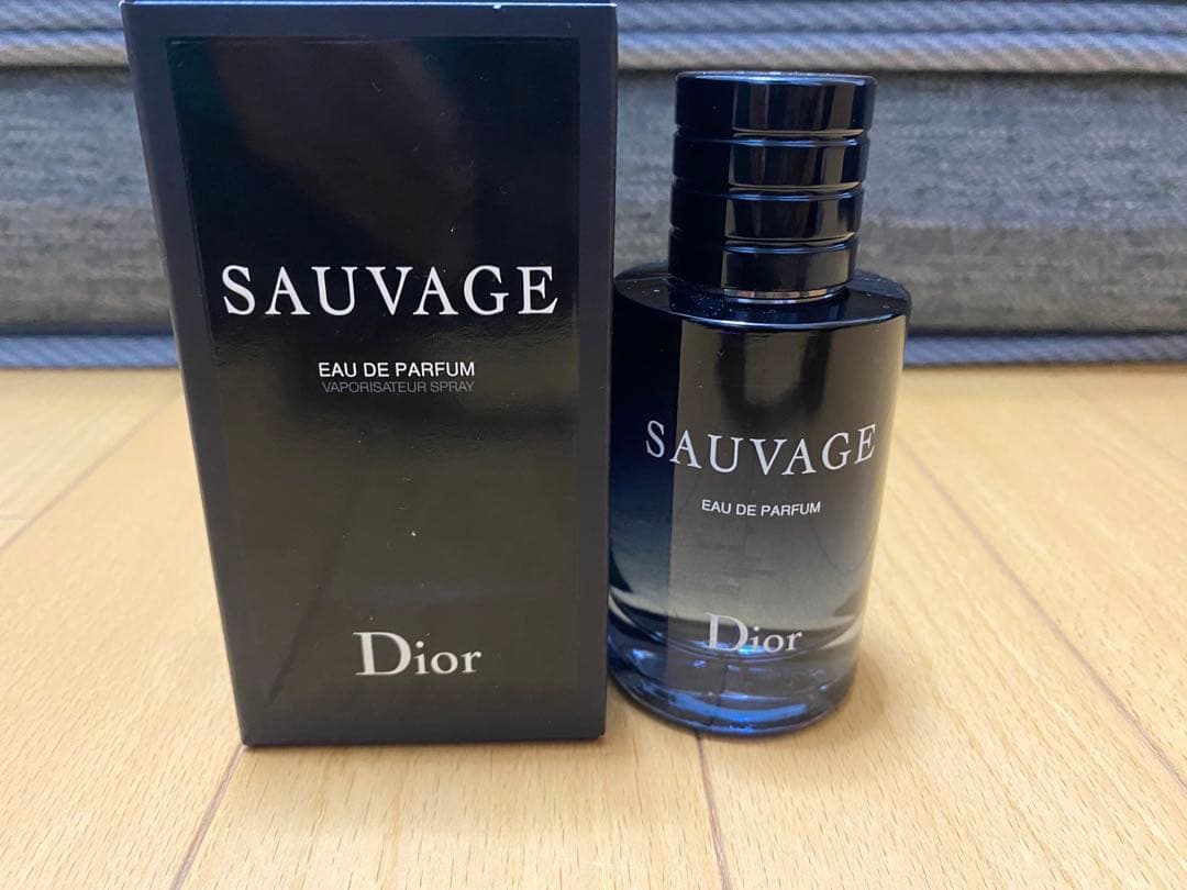 Dior ソヴァージュ　オードゥ　バルファン 60ml ソヴァージュ オードゥ パルファン / ディオール(香水, 香水・ヘア