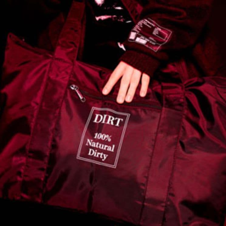 DIRT 100% Natural Dirty リュック、 キャリーオンバッグ - バッグ新