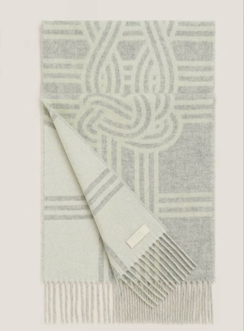 エルメス　カシミヤ　マフラー 《ヌー・マラン》