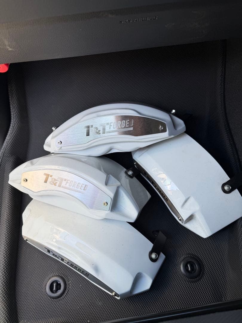 ランクル 250専用ブレーキキャリパーカバー 楽天市場】250系ランドクルーザーキャリパーカバーフロント・リア1台分