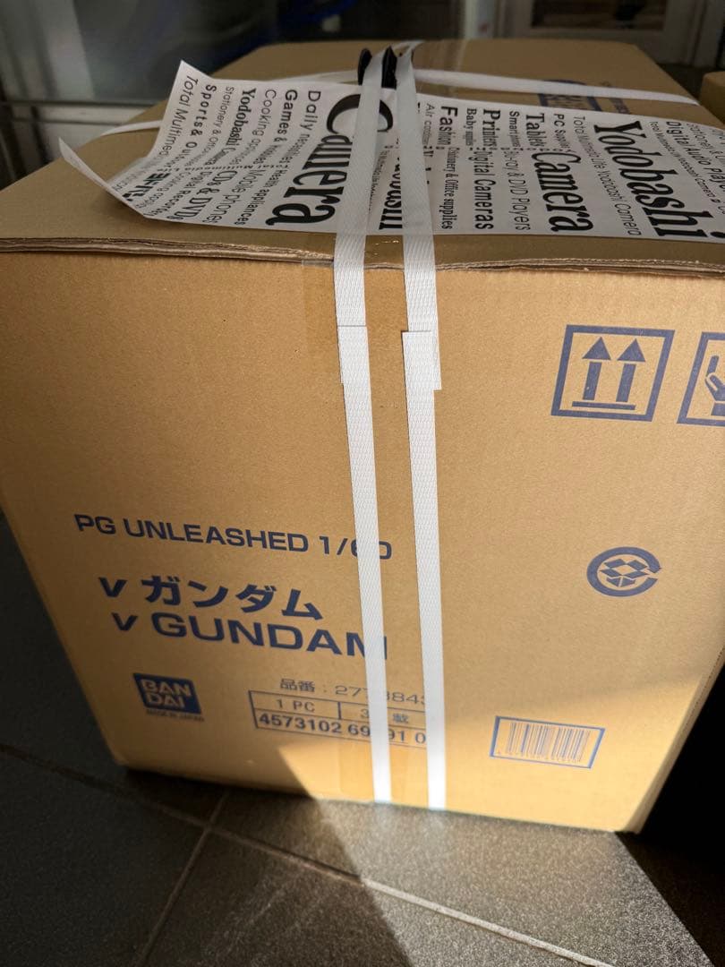 即発送-PG UNLEASHED 1/60 νガンダム　LEDユニット無し プレバンにて「PG UNLEASHED 1/60 νガンダム/LEDユニット」抽選販売が2
