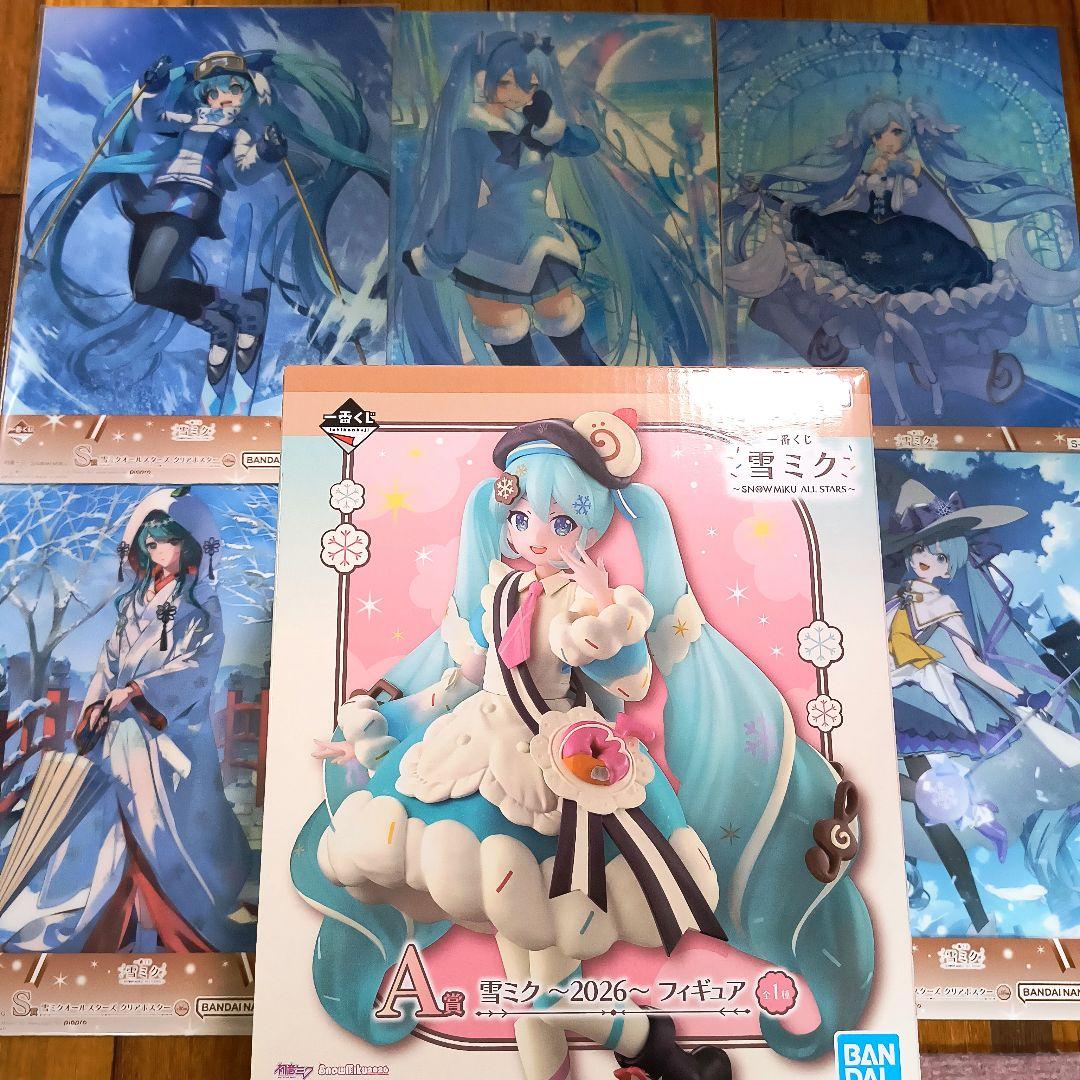 一番くじ 初音ミク 雪ミク 2026 フィギュア クリアポスター5点 - メルカリ