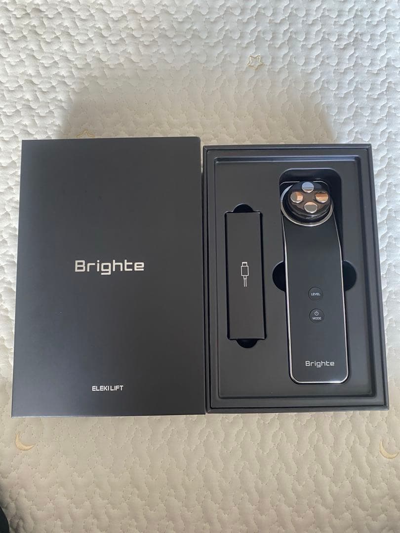 エレキリフト Brighte 美顔器 USB充電式 Brighte（ブライト）ELEKI LIFT（エレキリフト）【美顔器】 -の商品