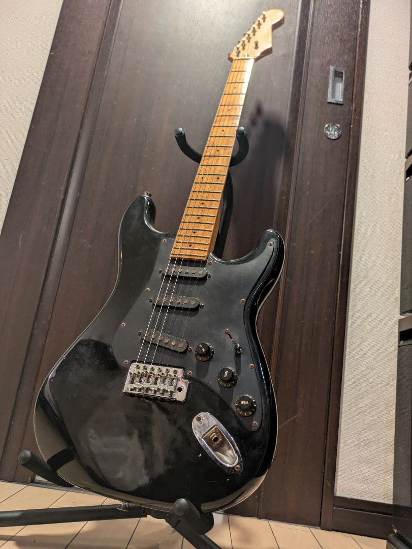 赤い赤いラジオ 52644-77-