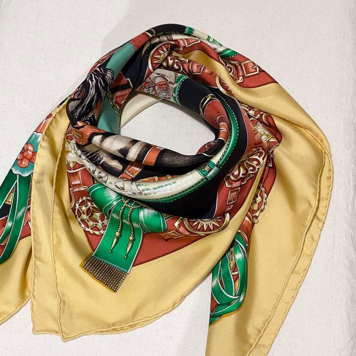 専用です】Hermes ビンテージ カレ CHEVAUX DE TRAIT - メルカリ