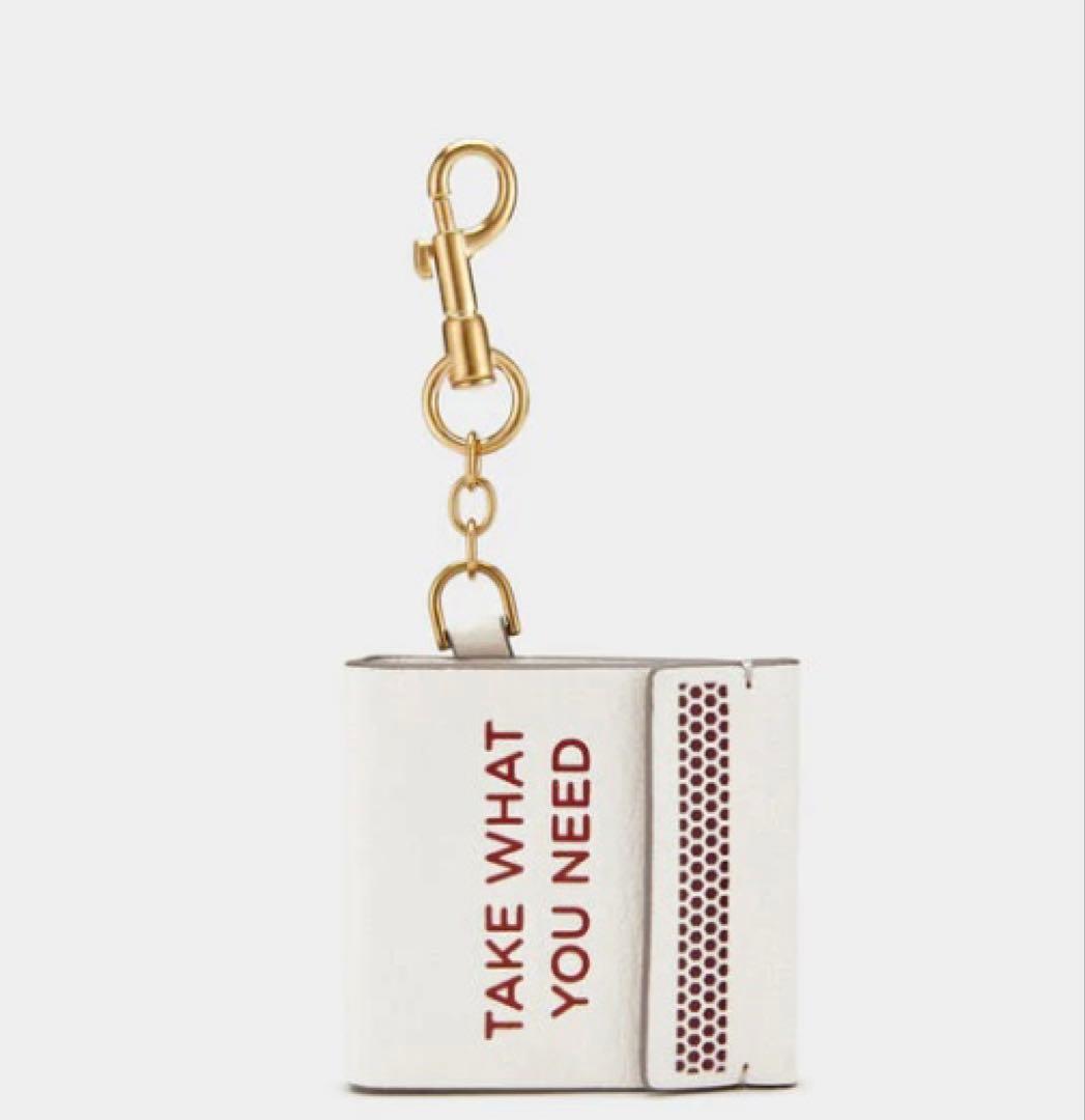 Anya Hindmarch アニヤ・ハインドマーチ ブックマッチ・チャーム 楽天市場】ANYA HINDMARCH アニヤハインドマーチ マッチ型チャーム