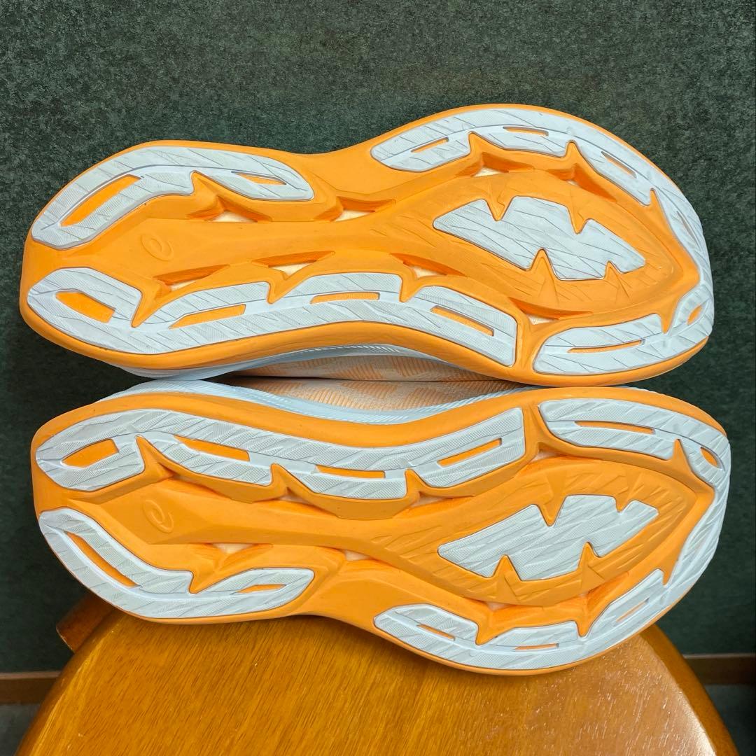 asics アシックス スーパーブラスト 26.5cm