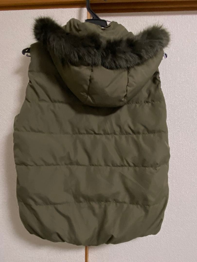 フード付きダウンベスト オリーブグリーン サイズ11 - メルカリ