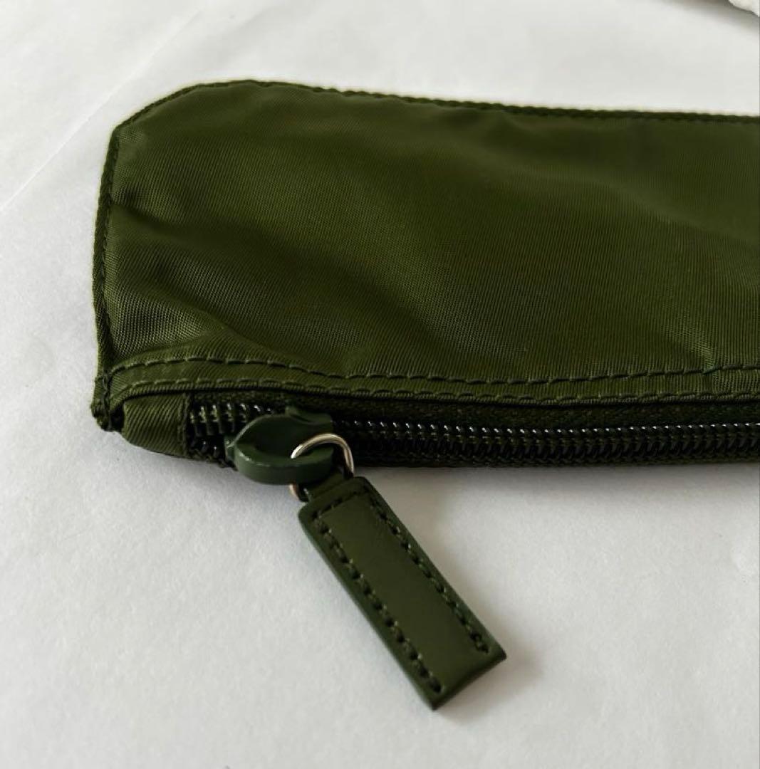 PRADA プラダ 三角ロゴ オリーブグリーン ペンケース - メルカリ