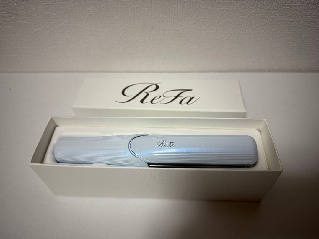 新品未使用品　リーファ　ヘアアイロン　ホワイト Amazon.co.jp: 【公式ストア限定】 リファ ストレートアイロン プロ