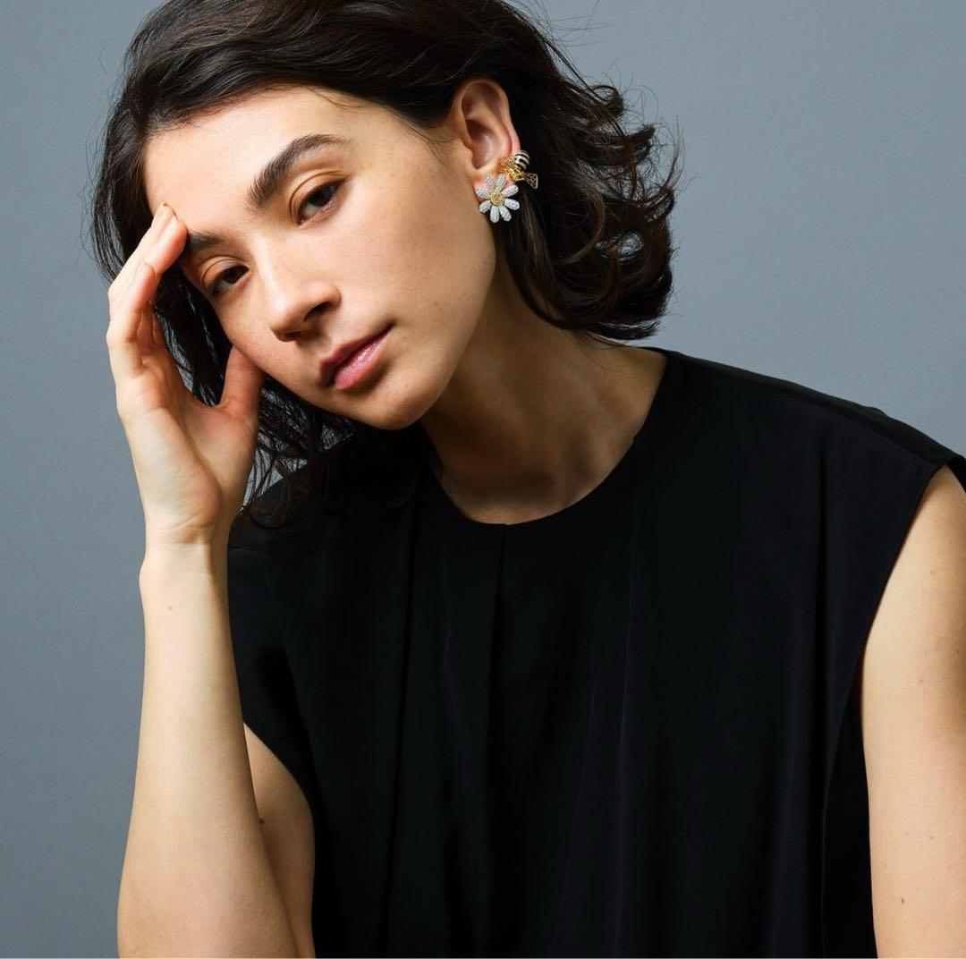 MIO HARUTAKA ミオハルタカ マーガレットピアス - メルカリ