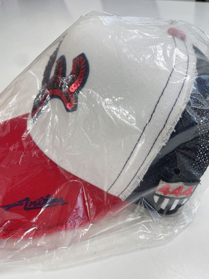 未開封】YOSHINORIKOTAKE 鹿島アントラーズロゴ入りキャップ白