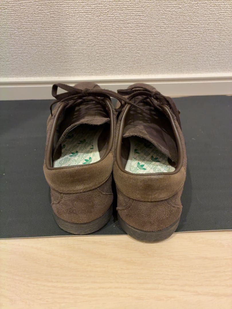 24時間以内発送　アディダス　タバコグルーエンダークブラウン　26.5cm