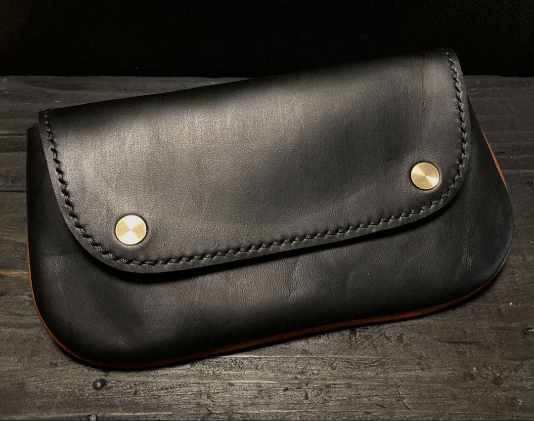 茶芯ホースバット　マルチウォレット MTW-001 2層 MARYAM Horse butt 顔料茶芯黒 経年変化 ・シニュー