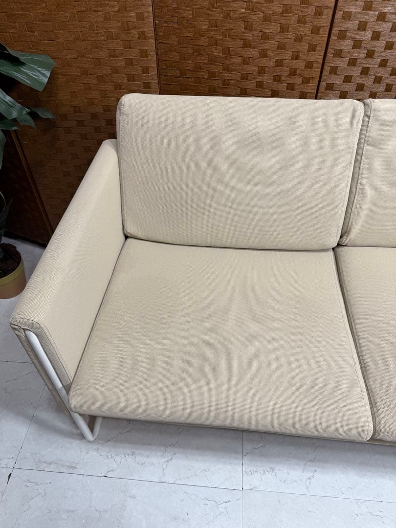 IKEA VACKERBY ヴァッケルビー 2人掛けソファ - メルカリ