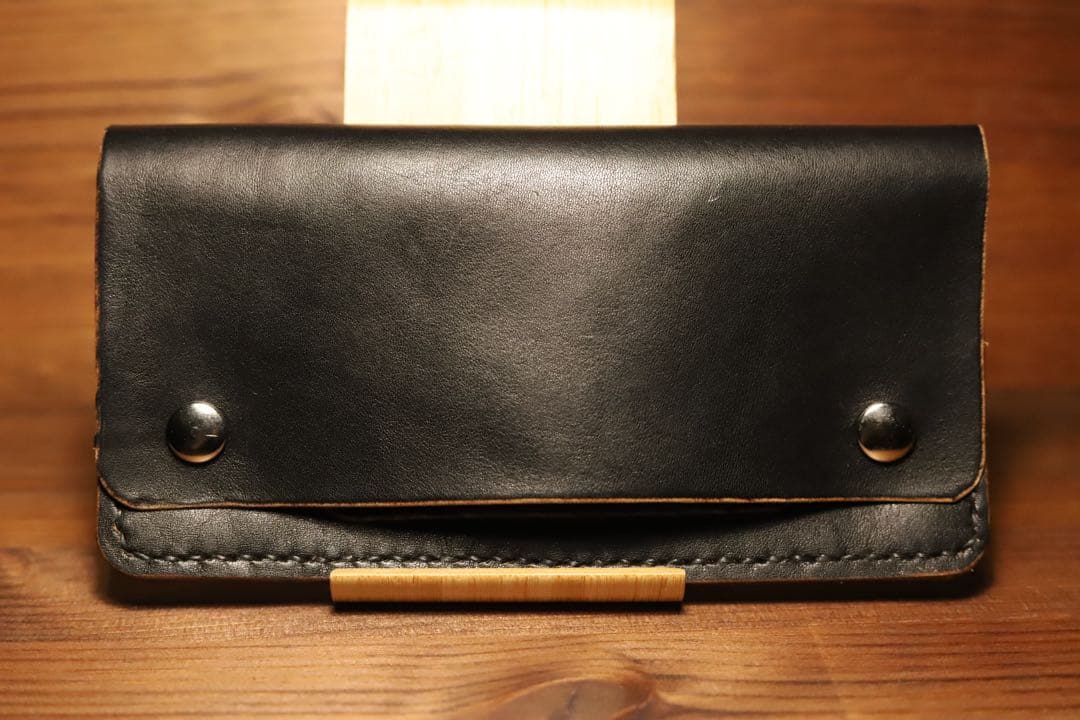 茶芯 ホースハイドトラッカーウォレット 値下げ可能‼️ - メルカリ