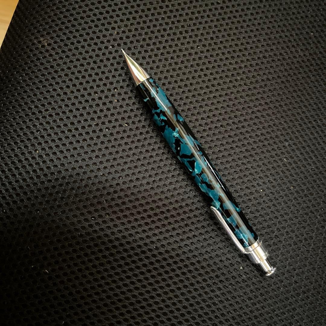 ペントと工房楔のコラボアクリルシャープペン0.7ミリ芯 - メルカリ