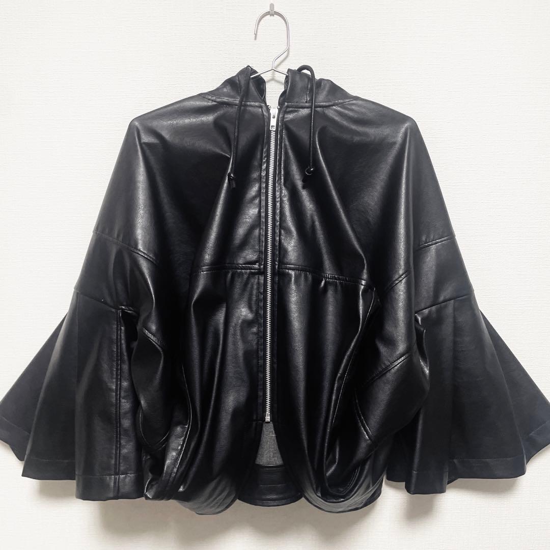 m*a様 ジュンヤワタナベ コムデギャルソン フェイクレザー フーディショート丈 ジュンヤワタナベ コムデギャルソン フェイクレザー フーディショート