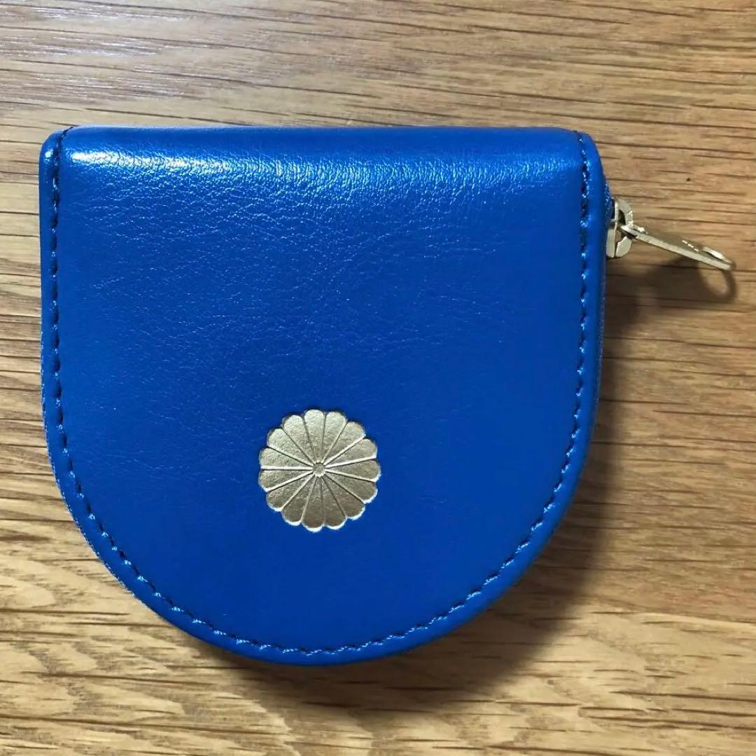 皇居 財布 馬蹄型 ケース 小銭入れ 菊の御紋 青 ブルー お値下げ）皇居 お財布 菊の御紋入り 馬蹄型 本革 小銭入れ コイン