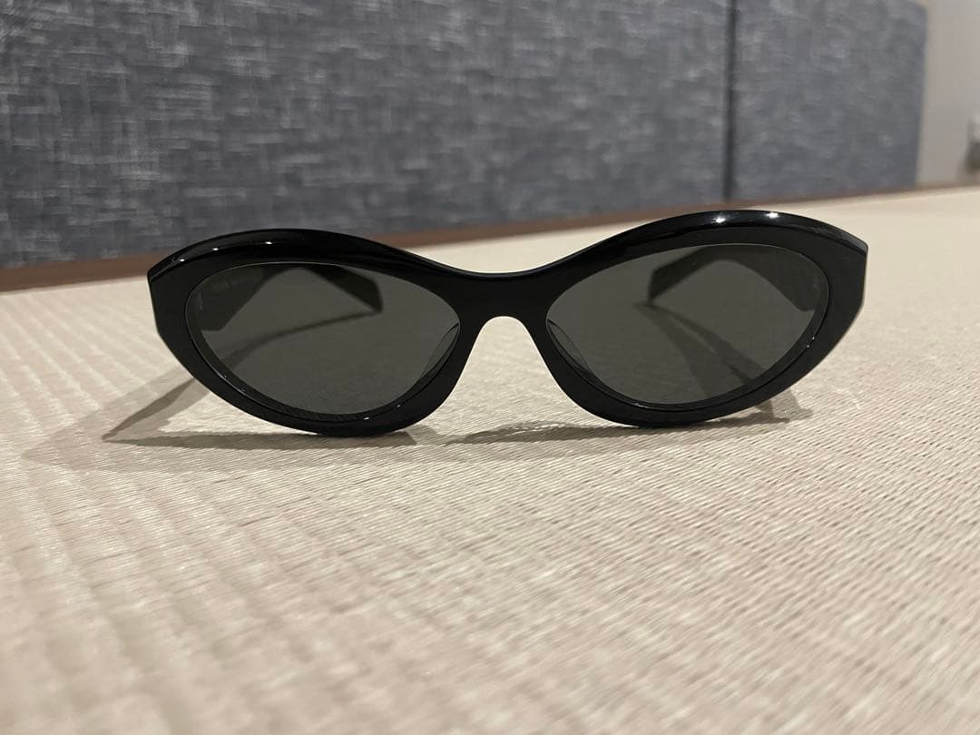 【美品】PRADA プラダ シンボルサングラス SPR 26Z レディース PRADA（プラダ） シンボルサングラス SPR 26Z レディース キャットアイ