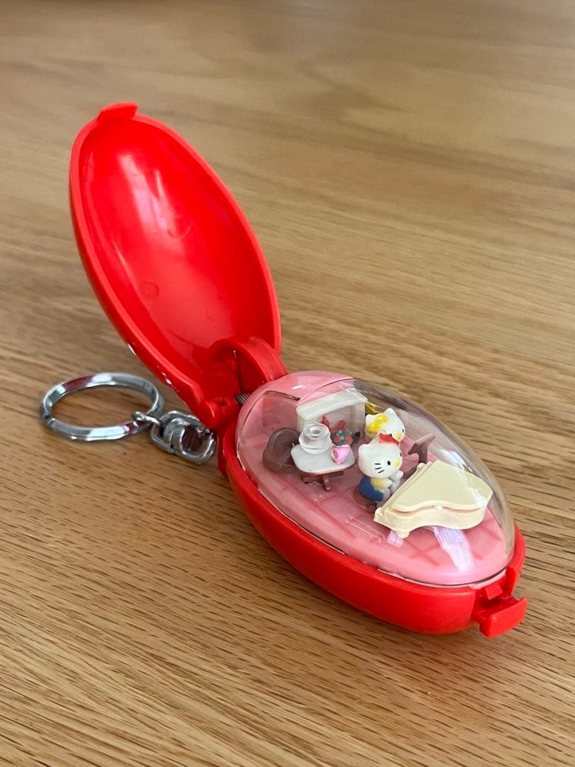 ハローキティ 動くキーホルダー ポケットクリッター Hellokitty レトロ