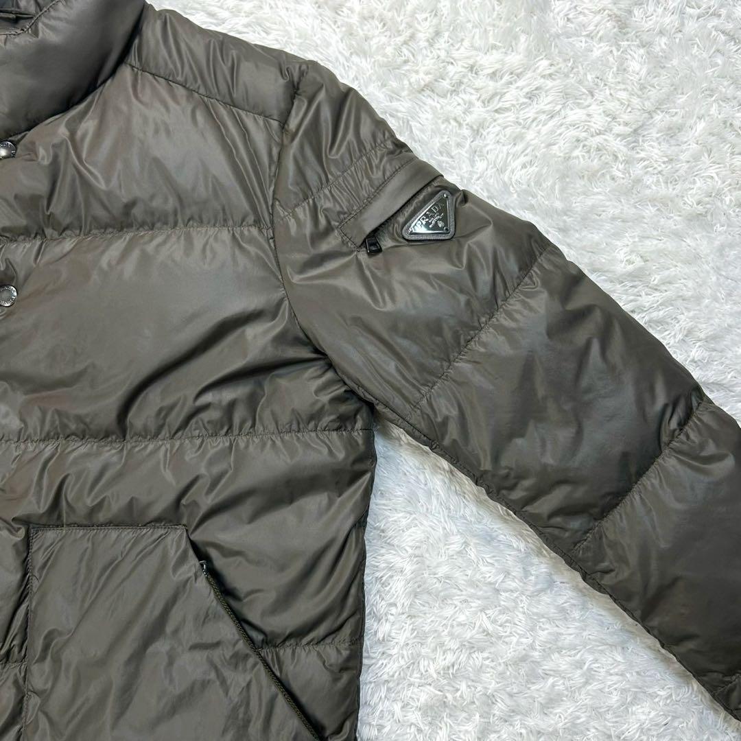 5685【希少カーキ・人気48サイズ】プラダ‪☆三角プレートロゴ入り‬