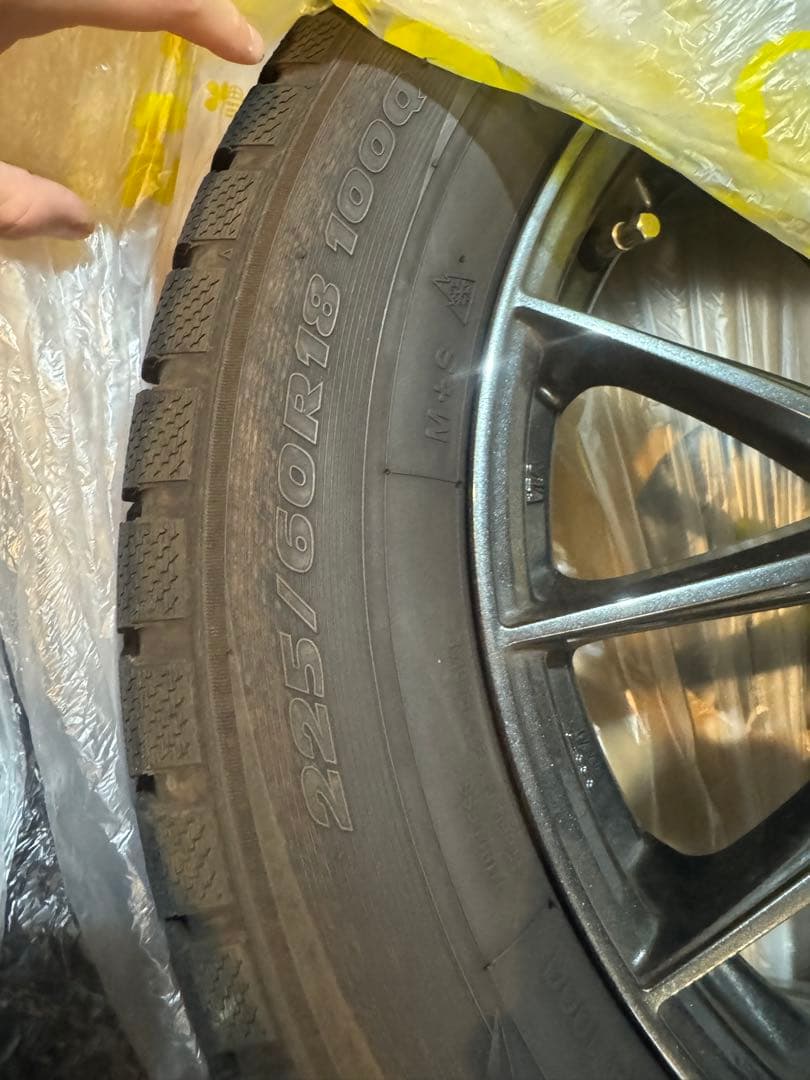 再出品 40アルファード用 スタッドレスタイヤ 4本セット - メルカリ