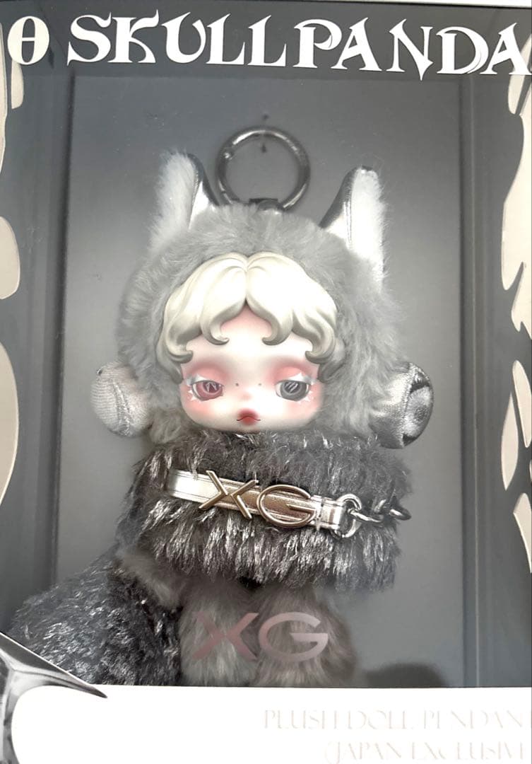 新品未開封‼️正規品　SKULL PANDA XGコラボ POPMART SKULLPANDA × XG ぬいぐるみペンダント（日本限定） - POP MART (Japan)