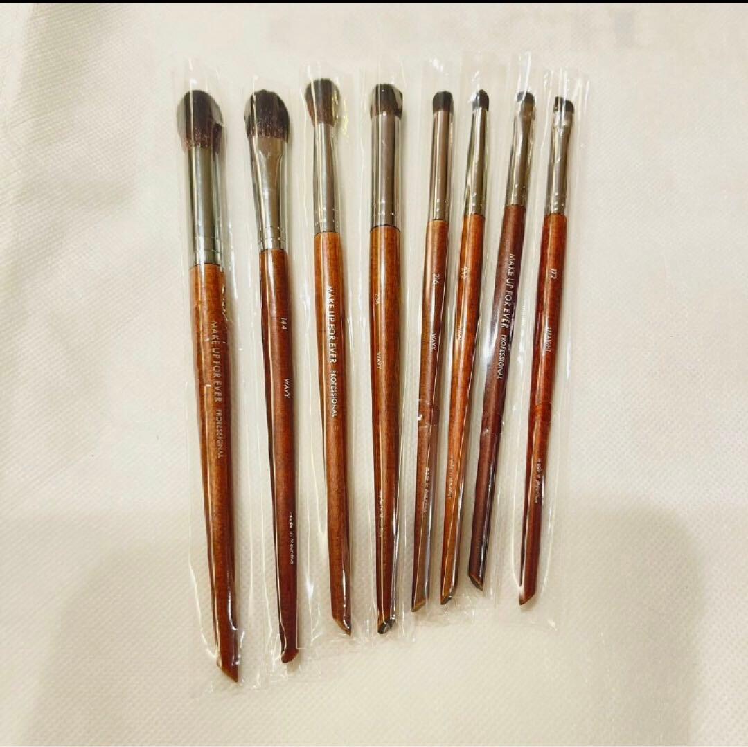 お買い得メイクアップフォーエバーアイメイクブラシ８本 メイクアップフォーエバー / ブラシセットの公式商品情報｜美容