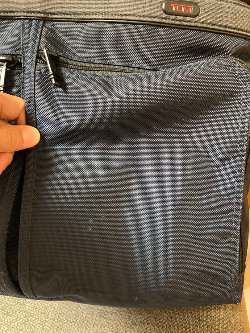 TUMI ALPHA コンパニオントートバッグネイビー×グレー - メルカリ