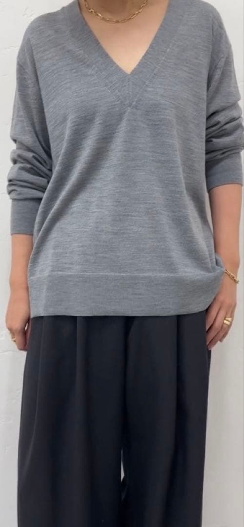 ドゥーズィエムクラス 25AW MILLENNIUM Vネック プルオーバー - メルカリ