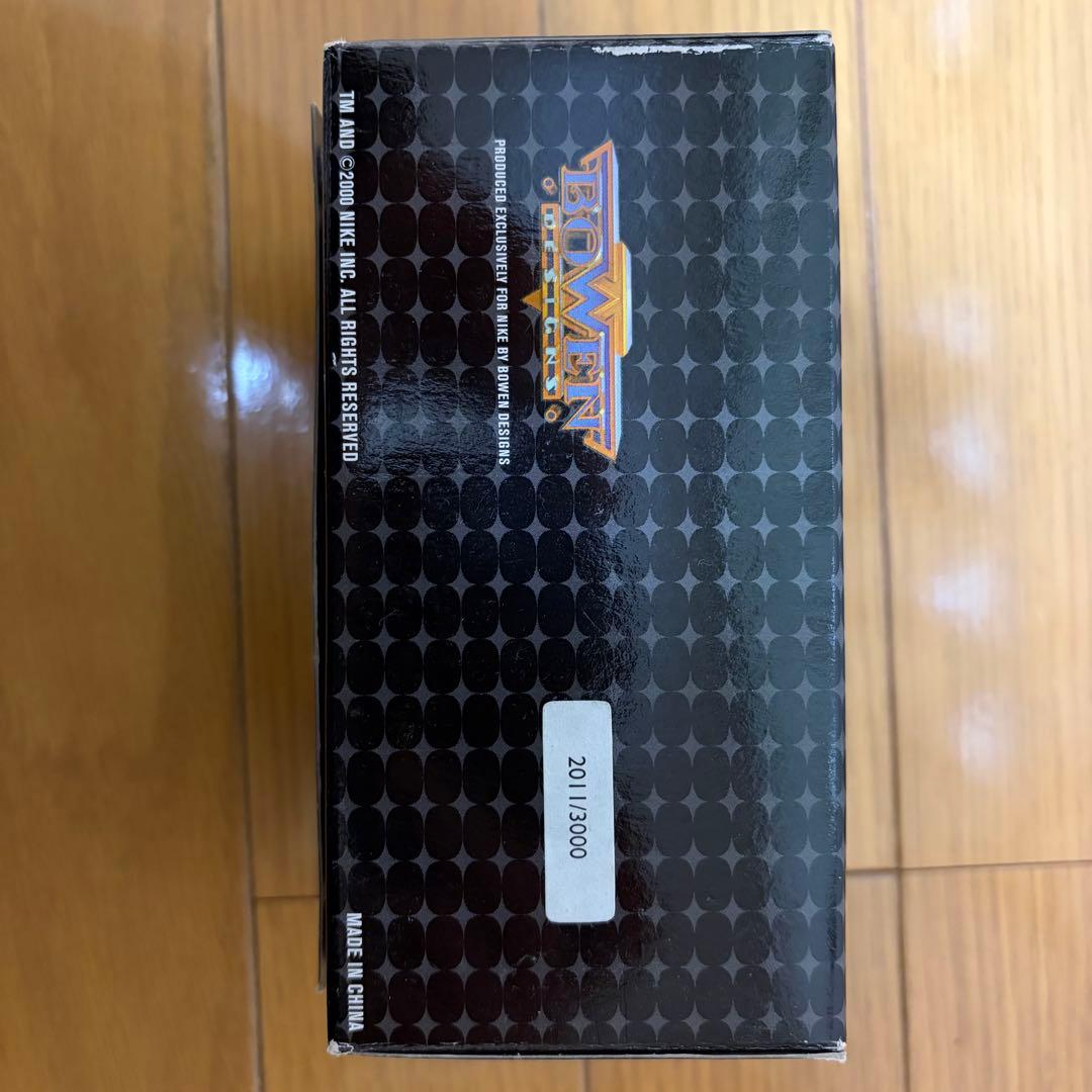 限定3000個 NIKEナイキ エアジョーダン 陶器 フィギュア 黒赤 - メルカリ