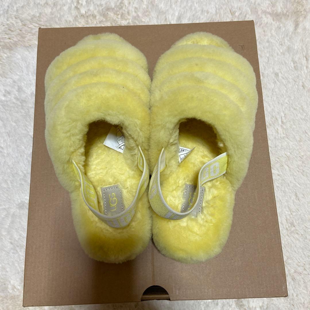 UGG イエロー ファー サンダル 24㎝ - メルカリ