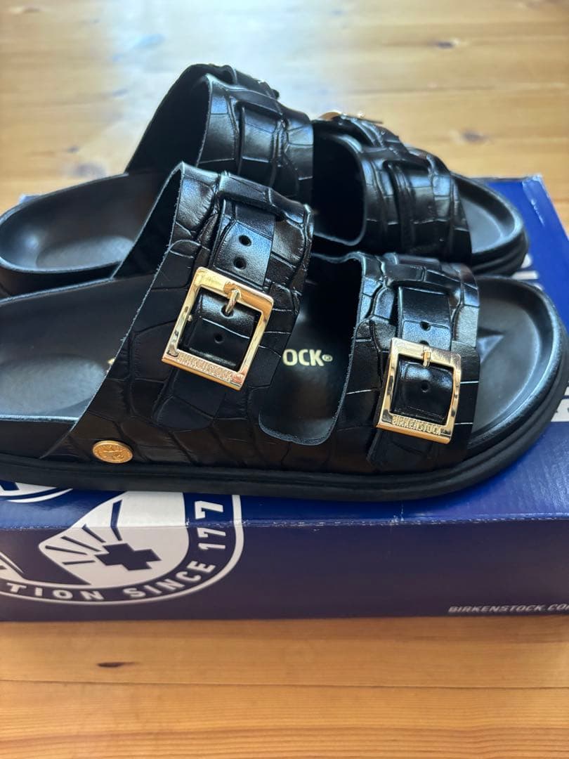 ARROWS別注BIRKENSTOCK ST BARTHS 38 St Barths Leather in Color Black | BIRKENSTOCK Canada