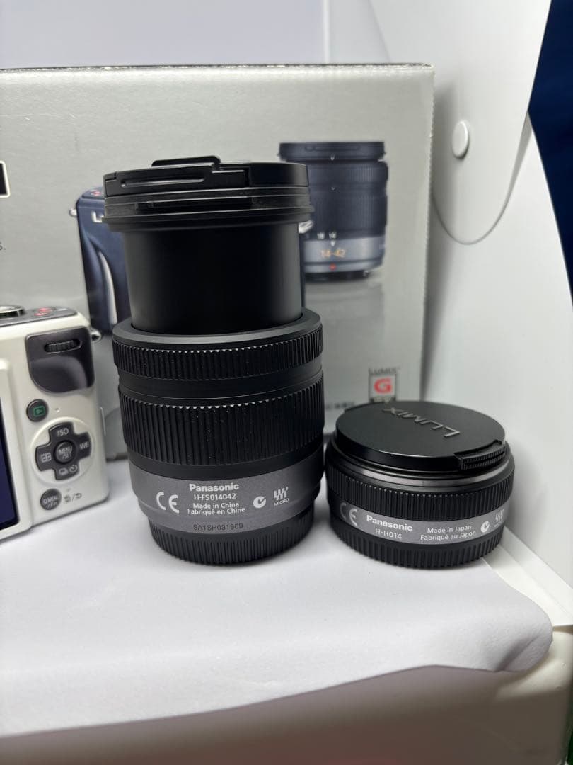 Panasonic GF2 ホワイト ダブルレンズキット❤️GF2 標準レンズキット
