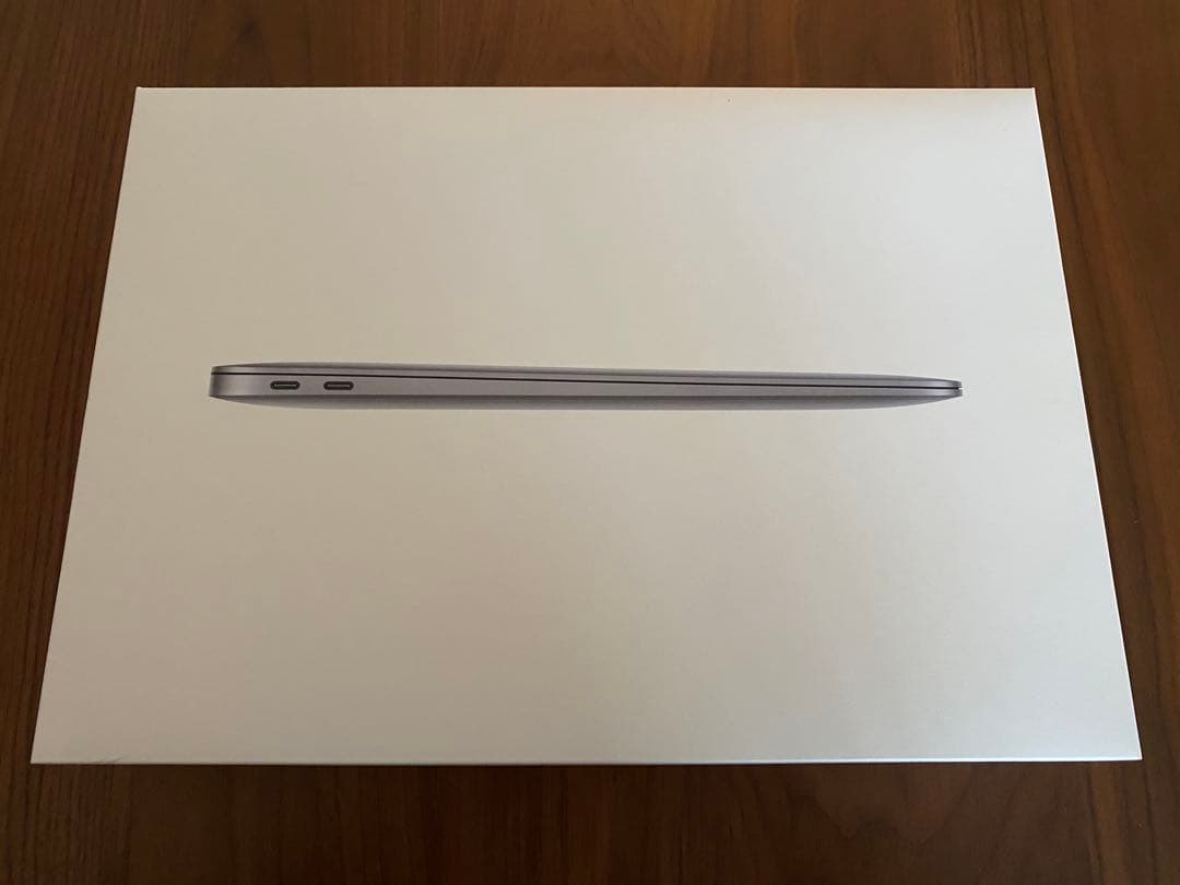 訳あり品 Apple MacBook Air (M1 2020) UK配列 MacBook Air 13 インチ (2020) - Apple M1 8-コア と 8-コア GPU