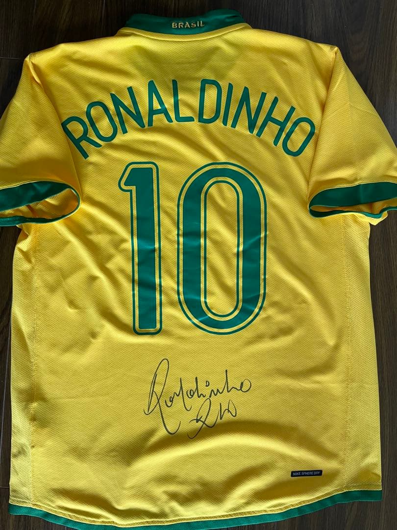ロナウジーニョ ブラジル代表 直筆サイン入り ユニフォーム バルセロナ