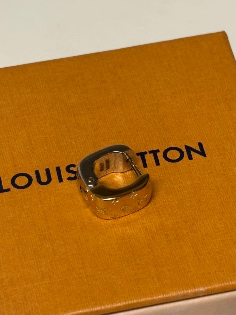 sugi yasu様専用 ルイヴィトンピアス 片耳 - メルカリ