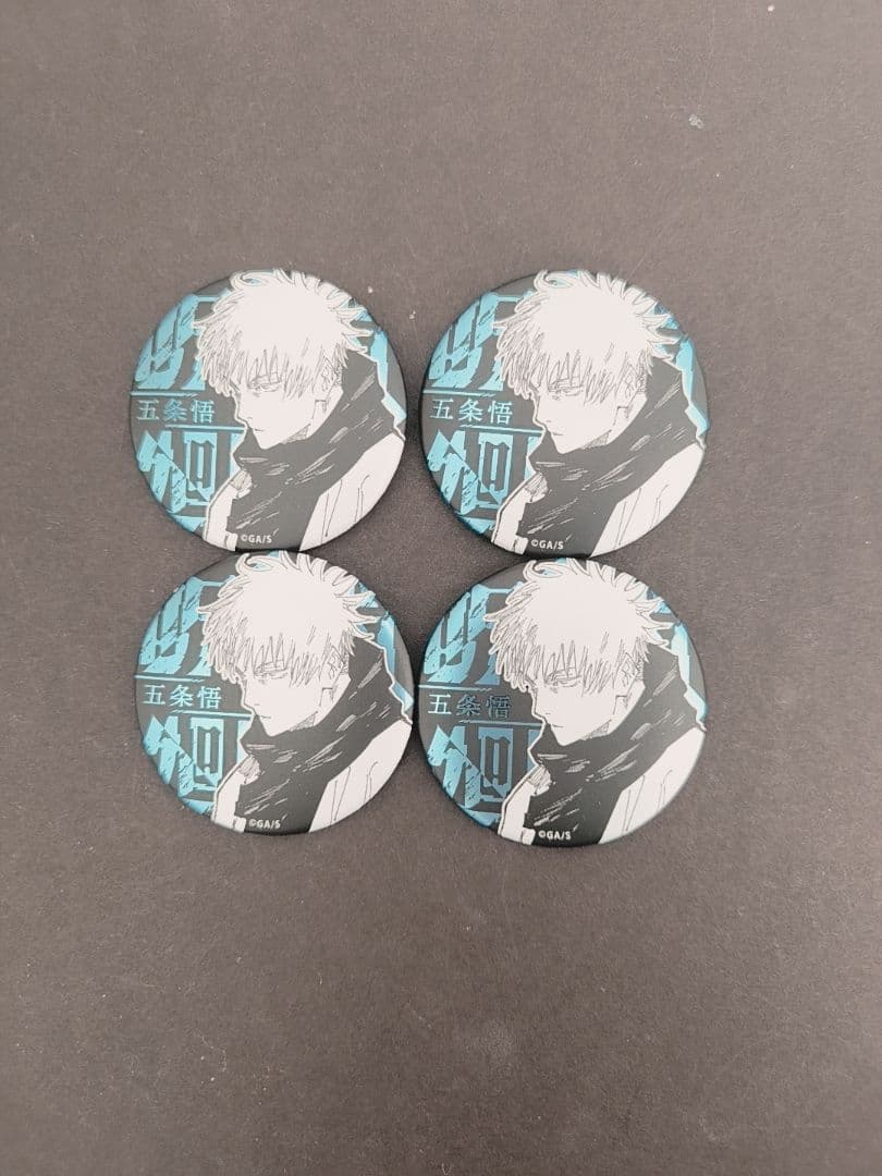 呪術廻戦展 芥見下々 デコレクション缶バッジ 五条悟 4点 呪術廻戦 万 芥見下々 呪術廻戦展 デコレクション缶バッジ 宿儺 死滅