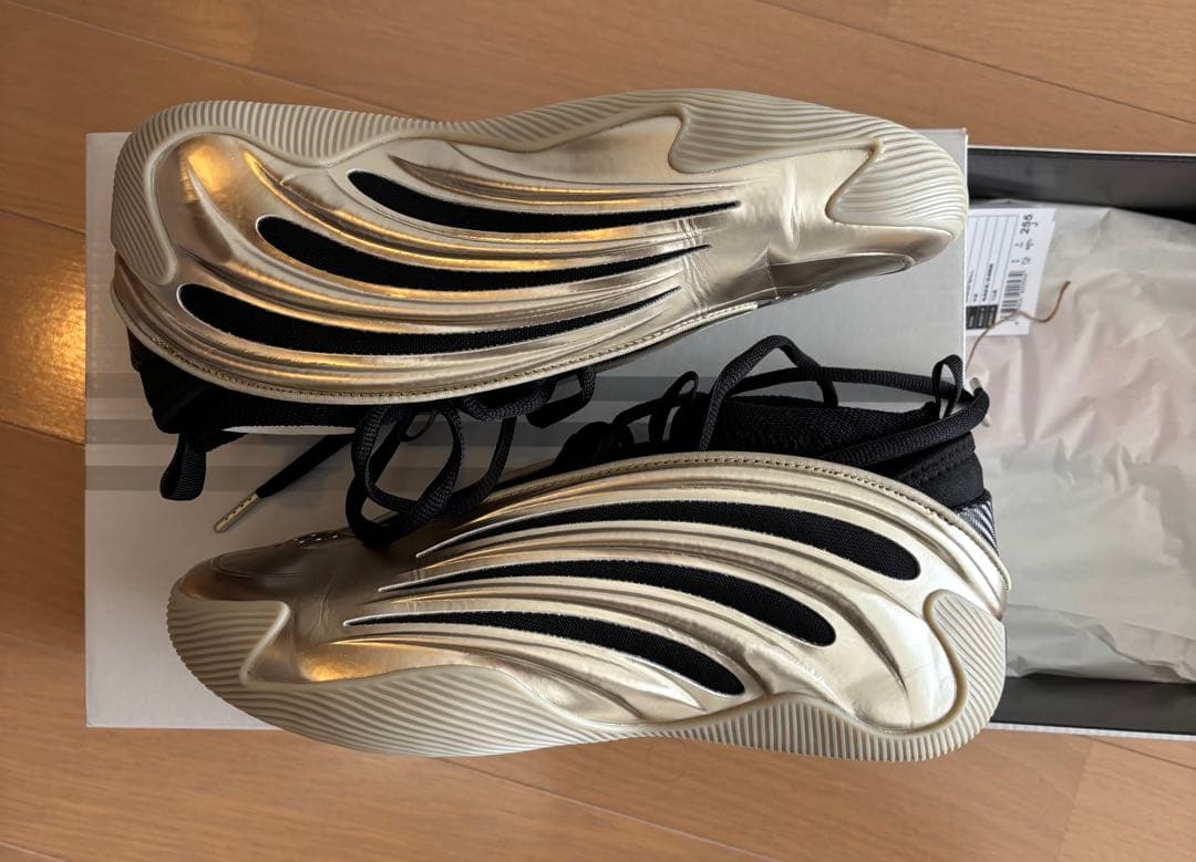 か*に様 adidas HARDEN VOLUME 9 adidas Harden Vol. 9 Cyber Metallic JR2506