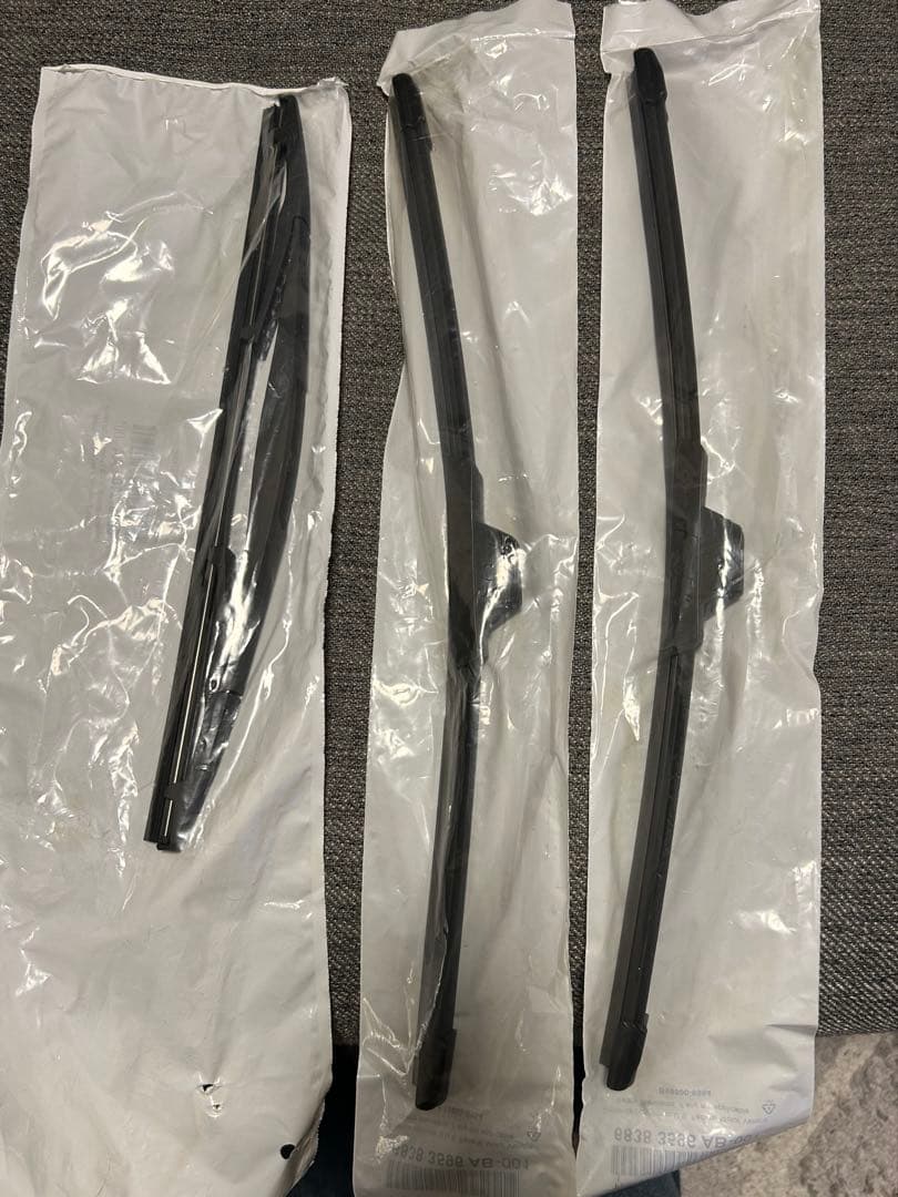 MOPAR 純正 ラングラー ワイパーブレード MOPAR 純正 ラングラー ワイパーブレード (JL/JT共通) – アメリカン