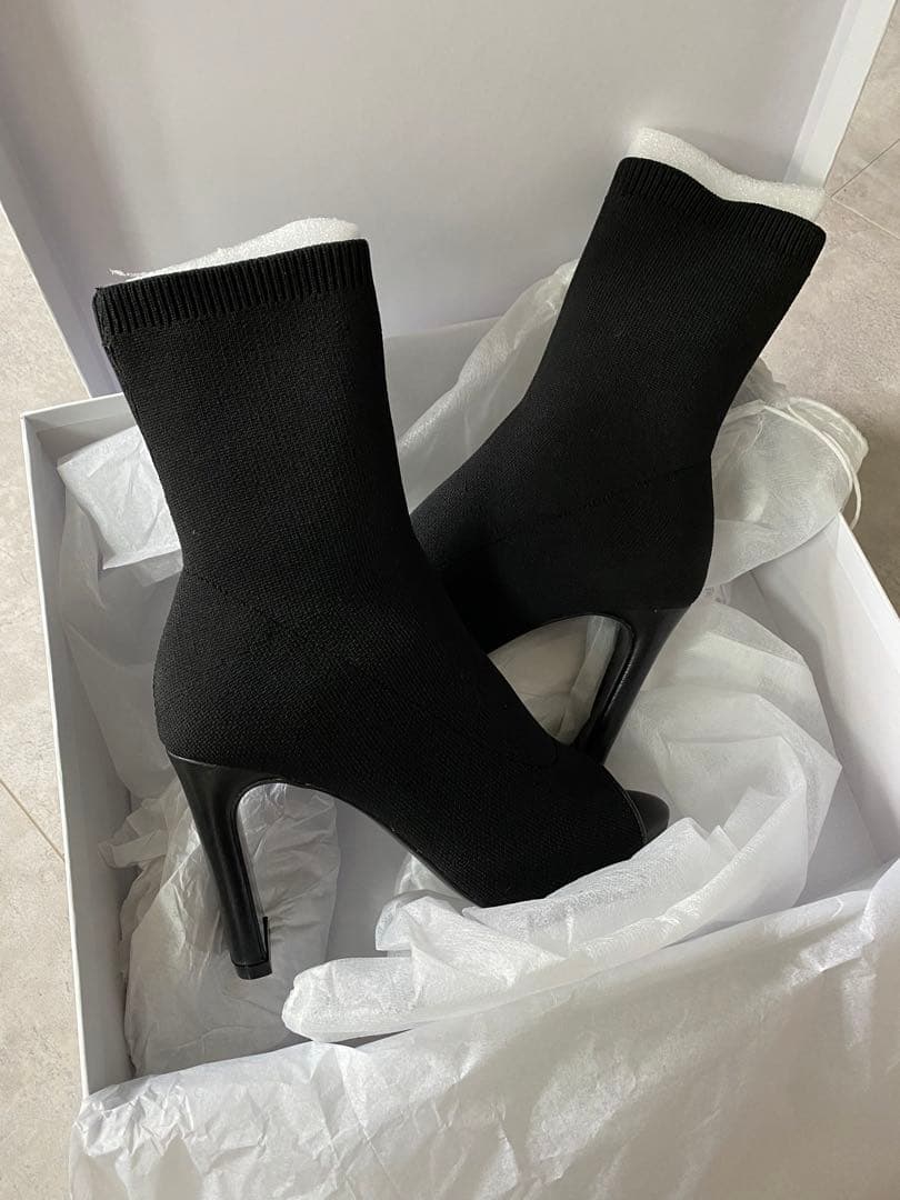 鈴木亜美さんプロデュース オープントゥブーツ - メルカリ