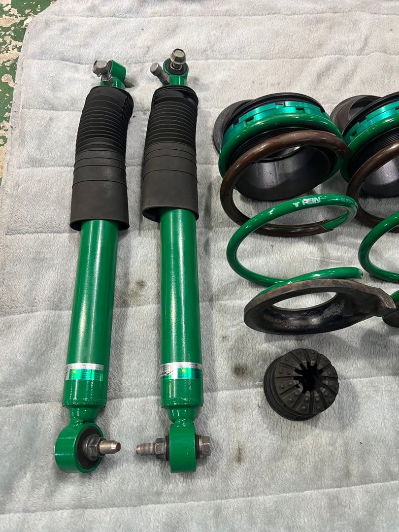 16アリスト 16アリスト、17マジェスタ等の車高調 17マジェスタ TEIN 車